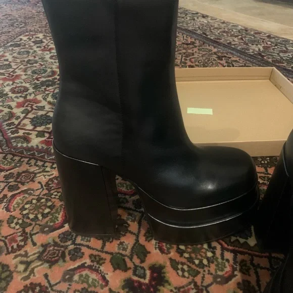 Steve Madden Cobra - Picture 7 of 8